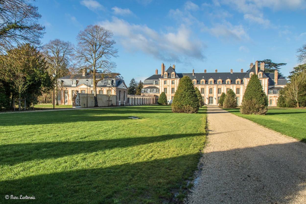 Exceptionnel Château près de Paris Abondant Exterior foto